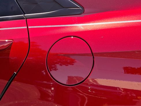 Certified 2025 Hyundai Elantra Sport FWD image 30