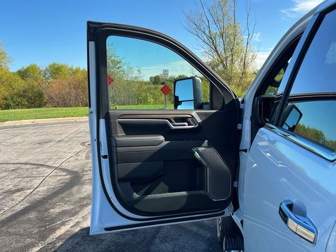 Used 2024 Chevrolet Silverado 2500 High Country w/ High Country Premium Package image 13