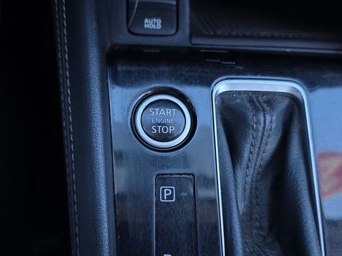 Used 2021 Nissan Kicks SV image 27