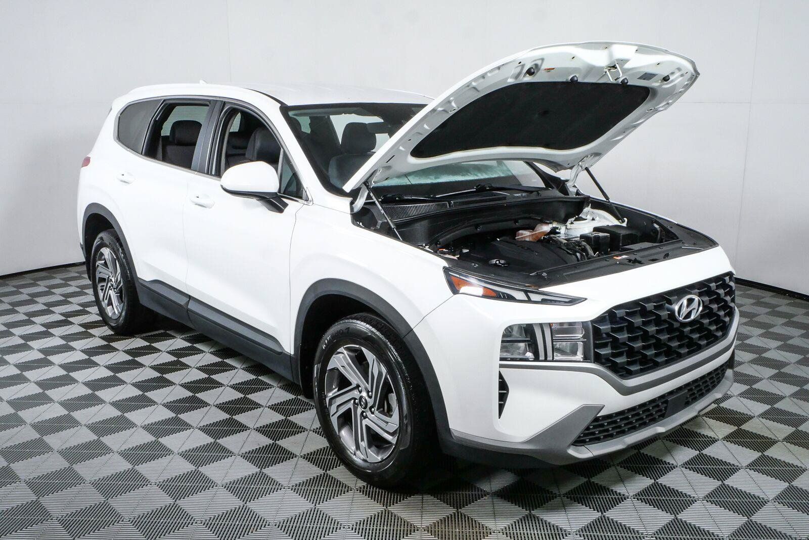 Used 2023 Hyundai Santa Fe SE FWD image 32