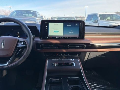 New 2026 Lincoln Aviator Reserve image 18