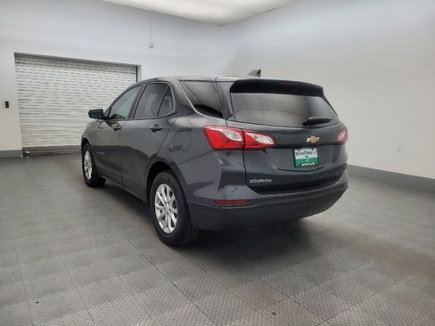 Used 2021 Chevrolet Equinox LS w/ LS Convenience Package image 5