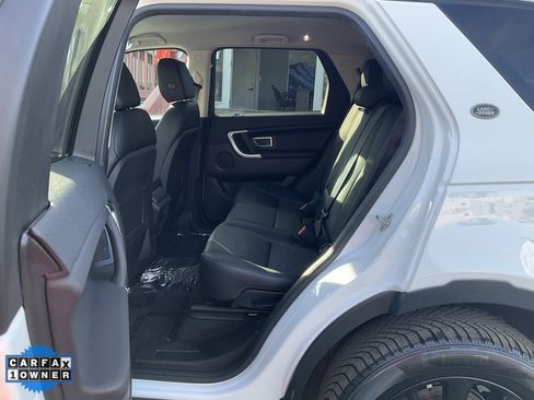 Used 2019 Land Rover Discovery Sport SE image 25