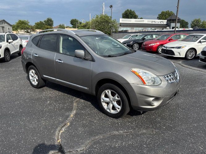 Used 2011 Nissan Rogue SV w/ Premium Pkg AWD/4WD image 7