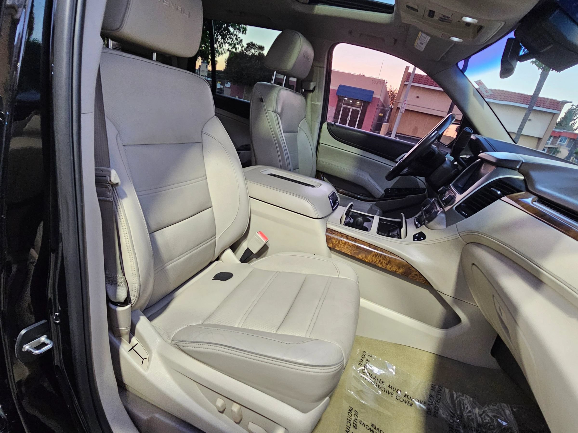 Used 2015 GMC Yukon Denali w/ Premium Package RWD image 26
