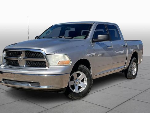 Used 2011 RAM 1500 Classic SLT image 3