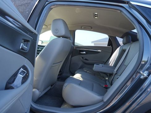 Used 2015 Chevrolet Impala LT FWD image 16