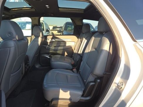 Used 2022 Buick Enclave Essence w/ Experience Buick Package AWD/4WD image 38