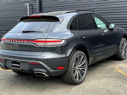 New 2025 Porsche Macan image 10
