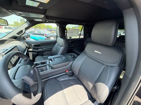 New 2027 Ford Expedition Max Platinum w/ Stealth Performance Package AWD/4WD image 9