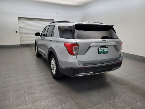 Used 2020 Ford Explorer XLT w/ Equipment Group 202A RWD image 5