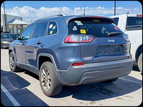 Used 2020 Jeep Cherokee Latitude Plus image 6