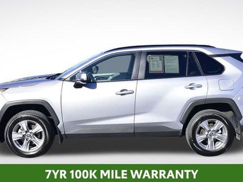 Used 2022 Toyota RAV4 XLE image 2