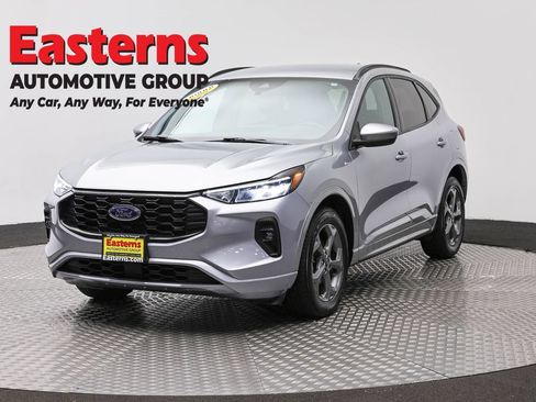 Used 2023 Ford Escape ST-Line Select w/ Tech Pack #1 AWD/4WD image 1