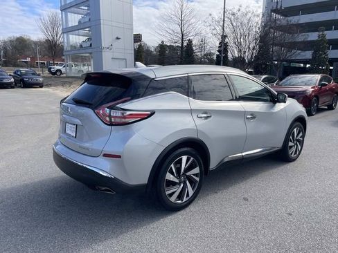 Used 2018 Nissan Murano Platinum image 3