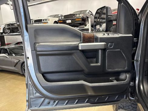 Used 2017 Ford F250 Platinum w/ Platinum Ultimate Package AWD/4WD image 32