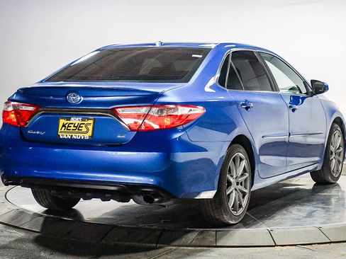 Certified 2017 Toyota Camry SE image 11