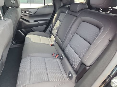 Certified 2026 Chevrolet Equinox LT FWD image 38