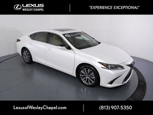 Used 2021 Lexus ES 350 w/ Premium Package FWD image 2