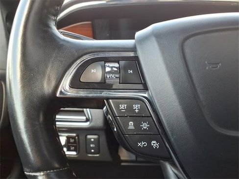Used 2024 Lincoln Navigator Premiere image 17