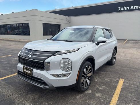 New 2026 Mitsubishi Outlander SE AWD/4WD image 1