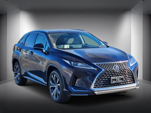 Used 2022 Lexus RX 350 w/ Premium Package image 4