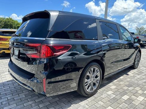 Used 2025 Honda Odyssey Touring image 9