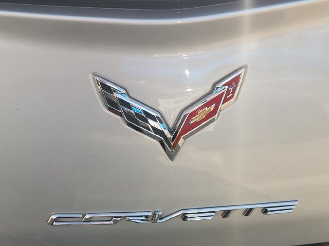 Used 2015 Chevrolet Corvette Stingray Convertible w/ 3LT Preferred Equipment Group RWD image 9