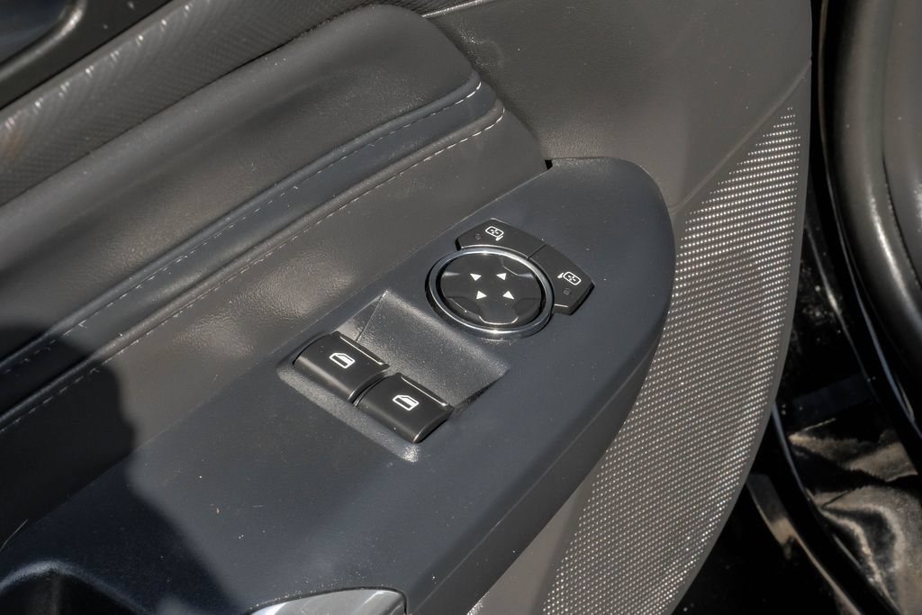 Used 2025 Ford Mustang GT Premium RWD image 39