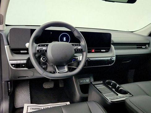 Used 2025 Hyundai Ioniq 5 SEL RWD image 12