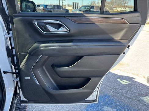 Used 2022 Chevrolet Tahoe Z71 w/ Luxury Package image 50