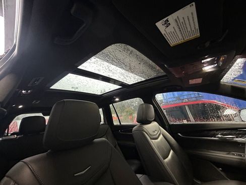 Used 2024 Cadillac XT6 Premium Luxury w/ Technology Package image 27