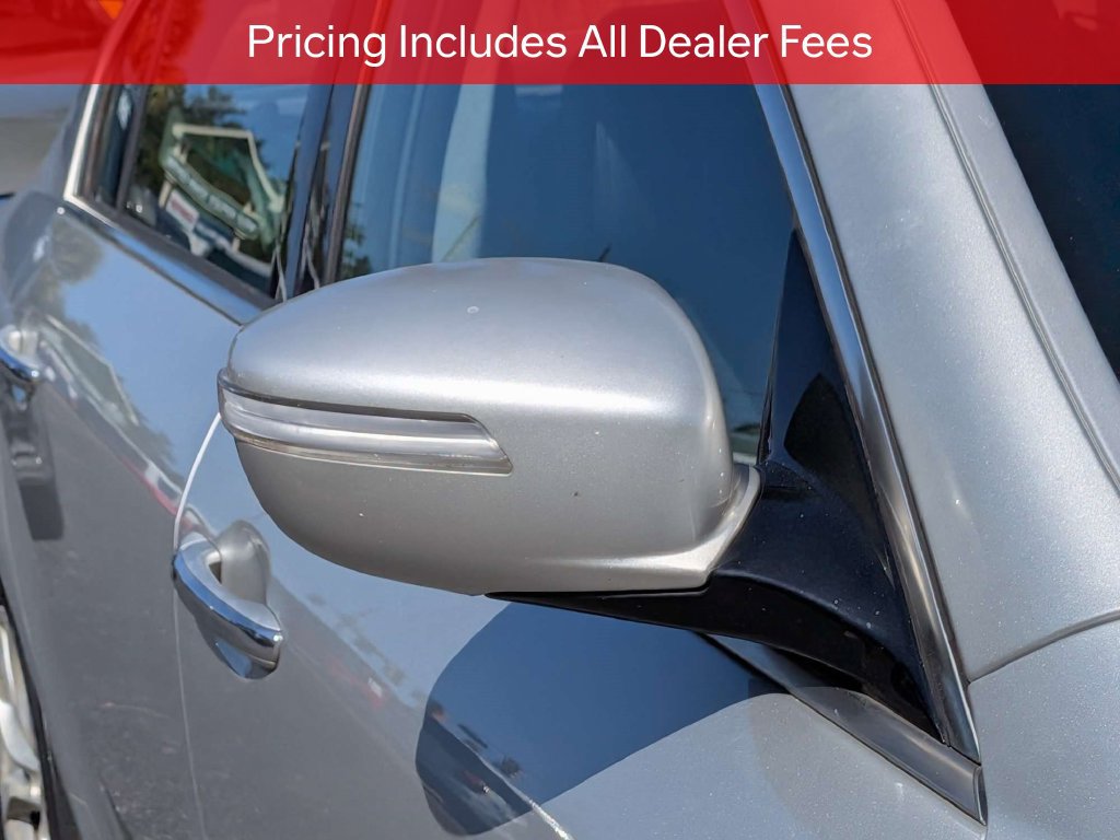 Used 2013 Hyundai Genesis 3.8 RWD image 12