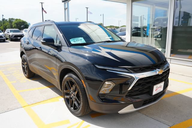 Used 2023 Chevrolet Blazer LT AWD/4WD image 31