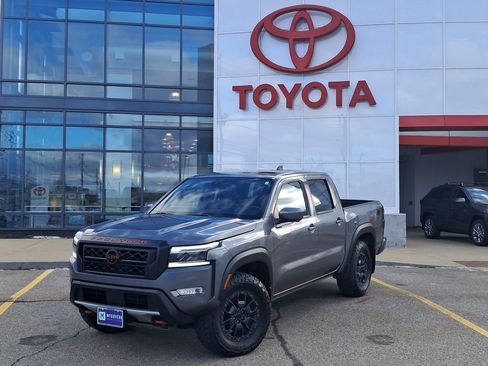 Used 2023 Nissan Frontier PRO-4X w/ Pro-4X Premium Package image 1