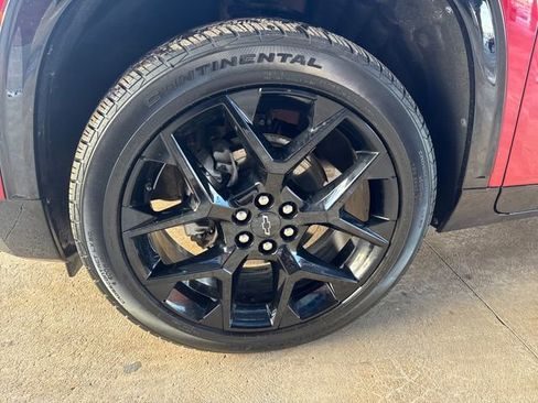 Used 2024 Chevrolet Traverse RS image 16