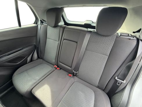 Used 2018 Chevrolet Trax LS image 14