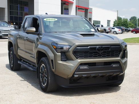 Used 2026 Toyota Tacoma TRD Sport w/ TRD Sport Premium Package AWD/4WD image 24