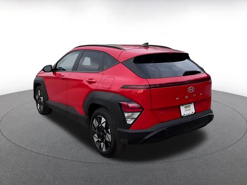 Used 2025 Hyundai Kona SEL image 11