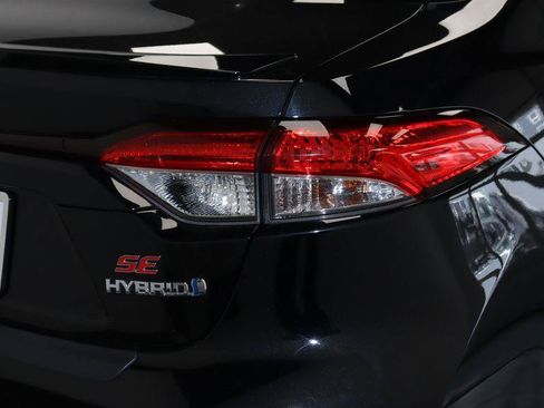 Used 2024 Toyota Corolla SE w/ SE Package FWD image 13