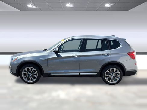 Used 2017 BMW X3 xDrive28i AWD/4WD image 2