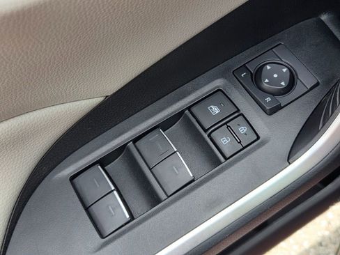 Used 2024 Toyota RAV4 XLE w/ Convenience Package image 32