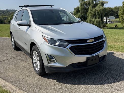 Used 2018 Chevrolet Equinox LT FWD image 18