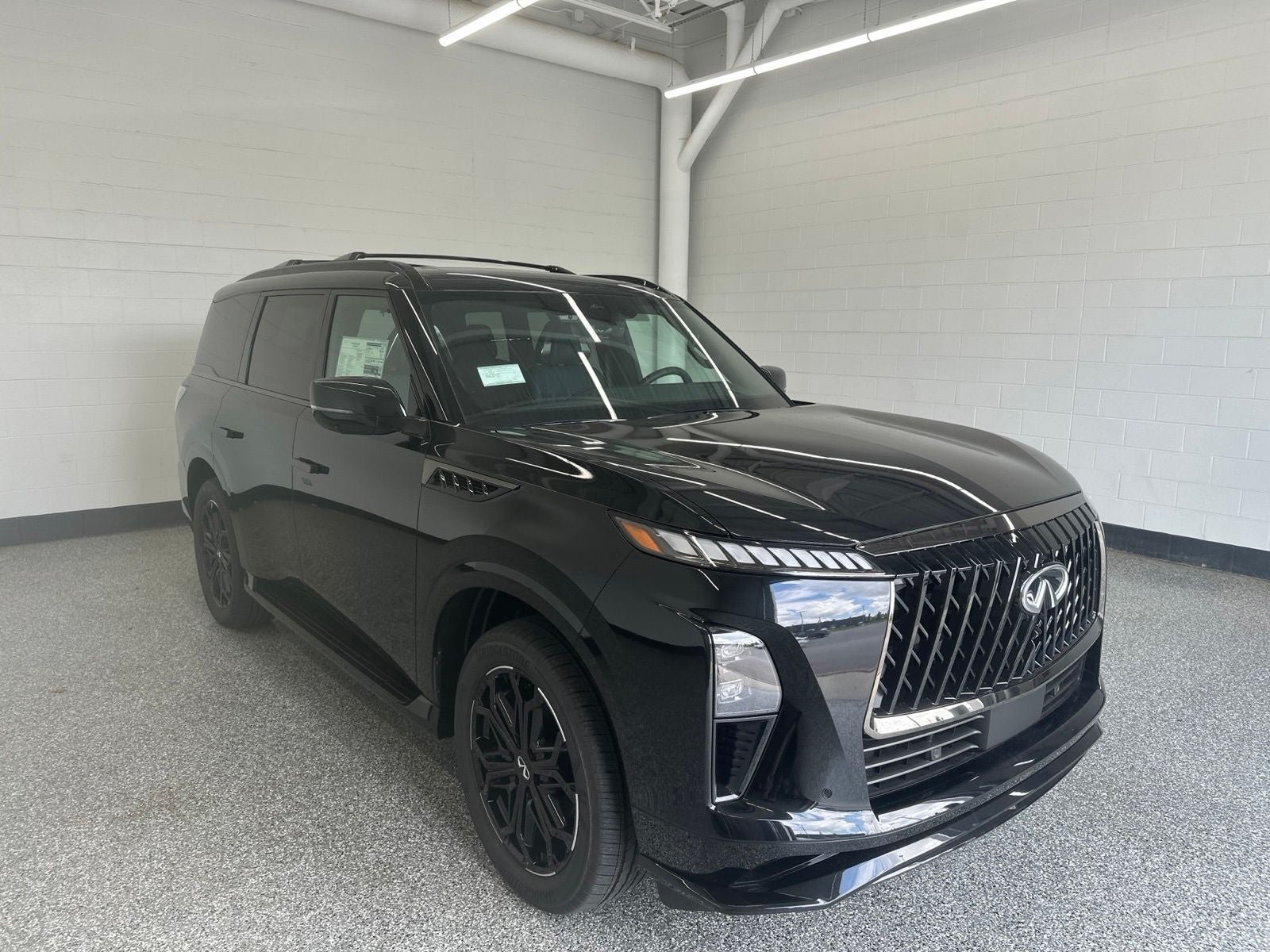 New 2027 INFINITI QX80 Sensory w/ Sport Exterior Package AWD/4WD image 4