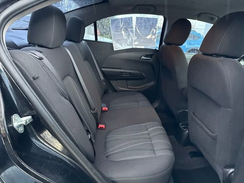 Used 2013 Chevrolet Sonic LT image 11