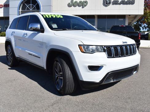 Used 2019 Jeep Grand Cherokee Limited image 3