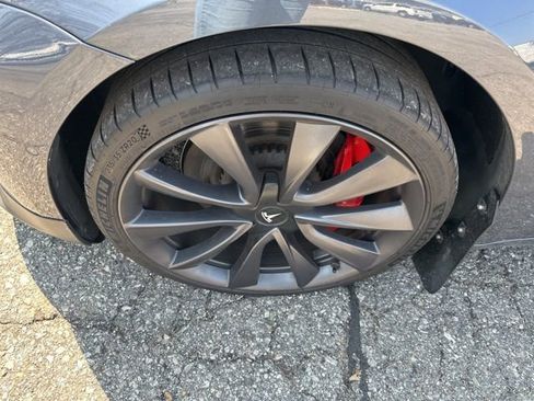 Used 2020 Tesla Model 3 Performance image 10