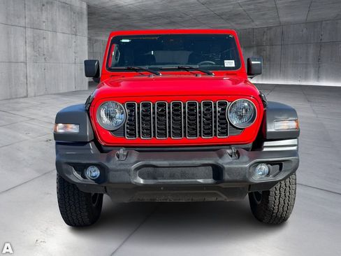 Used 2025 Jeep Wrangler Sport S image 5
