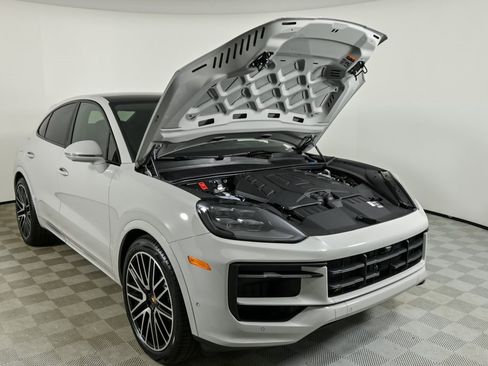 New 2026 Porsche Cayenne S image 35