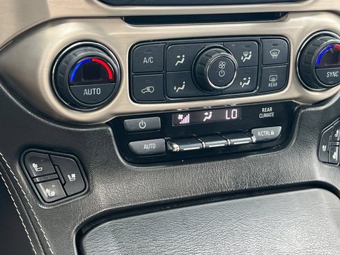 Used 2018 GMC Yukon XL Denali w/ Denali Ultimate Package AWD/4WD image 20